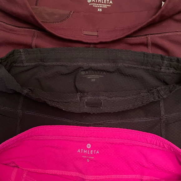 Lot of three capri length Athleta leggings - excellent used condition - Picture 2 of 3